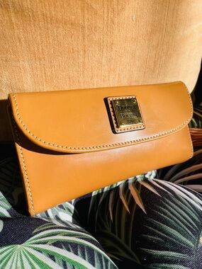 Dooney & Bourke Tan Leather Trifold Wallet